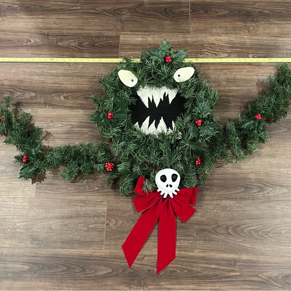 💀🎃🎄 Man eating wreath nightmare before Christmas handmade Christmas decor - Picture 5 of 8
